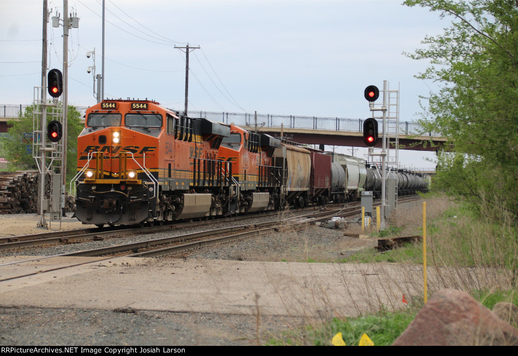 BNSF 5544 West